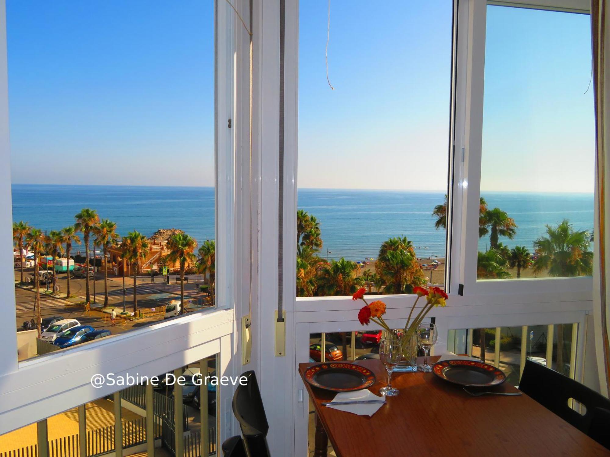 Love Nest By The Sea Wake Up With Ocean Views In Every Room Ruselo R408 Торрокс-Коста Номер фото